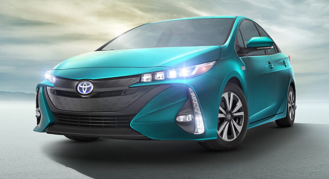 Toyota Prius named safest new car of 2017