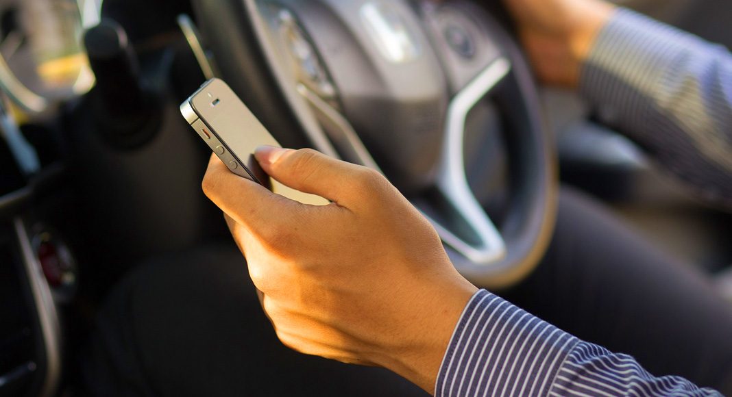 Survey finds employers are playing a role in distracted driving