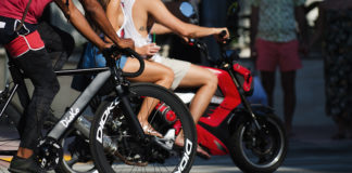 Preliminary figures indicate there were 8,997 motorcycle crashes and 6,546 bicycle crashes in Florida in 2018. On average that’s more than 300 motorcycle and bicycle crashes every week, resulting in 635 motorcycle and bicycle fatalities last year.