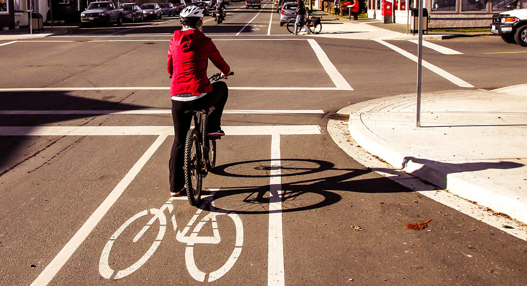 A new study has found some protected bike lanes are leaving cyclists vulnerable to injury. According to the study, cyclists on street-level protected bike lanes were more likely to suffer an injury than those riding on a conventional bike lane.