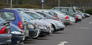 In a study by the RAC, 72 percent of 2,130 members said they wanted to see councils tackling motorists who leave their engines on, with 44 percent calling for drivers to be hit in the pocket.