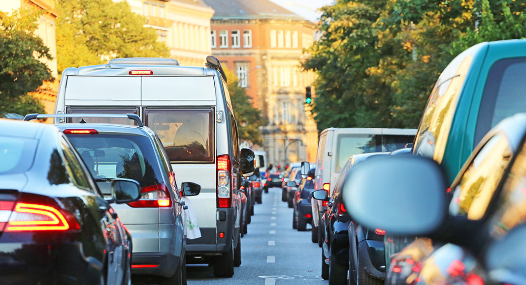 Trucks and buses will have to be designed and manufactured in such a way that the blind spots around the vehicle are significantly reduced. They will also have to be equipped with advanced systems capable of detecting pedestrians and cyclists located in close proximity to the vehicle.