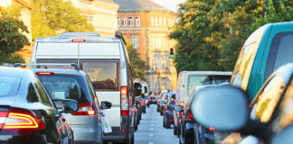 Trucks and buses will have to be designed and manufactured in such a way that the blind spots around the vehicle are significantly reduced. They will also have to be equipped with advanced systems capable of detecting pedestrians and cyclists located in close proximity to the vehicle.