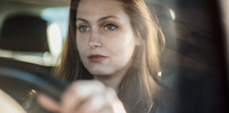 The Insurance Institute for Highway Safety (IIHS) says that, despite men being involved in more fatal crashes than women, on a per-crash basis women are 20-28 percent more likely than men to be killed and 37-73 percent more likely to be seriously injured.