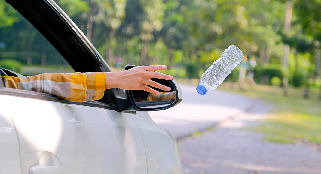 Highways England is asking motorists to take their rubbish home as part of the Great British Spring Clean. The organisation has joined Keep Britain Tidy’s Million Mile Mission to help clear litter from the roads.