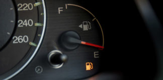 The organization tested the accuracy of the displays, which estimate the number of miles a vehicle gets per gallon, including how many “miles to empty”.