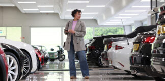 Drivers in New South Wales are being encouraged to check safety ratings before buying a new vehicle.