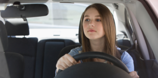 A new study has explored how risky behaviour among teen drivers evolves as they age and gain driving experience.