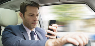 Drivers are more likely to use their phones while speeding, a tendency that increases crash risk by combining two dangerous behaviors, according to a new study from the Insurance Institute for Highway Safety (IIHS).