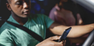 âAs quick as putting on your seatbeltâ – AA and SADD encourage easy habit to save lives The New Zealand Automobile Association (AA) and Kaitiaki o Ara / Students Against Dangerous Driving (SADD) are urging Kiwi drivers to start using the âDo Not Disturbâ feature of their mobile phones.